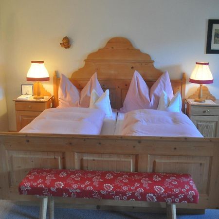 Romantikhotel Almtalhof Grünau im Almtal Δωμάτιο φωτογραφία