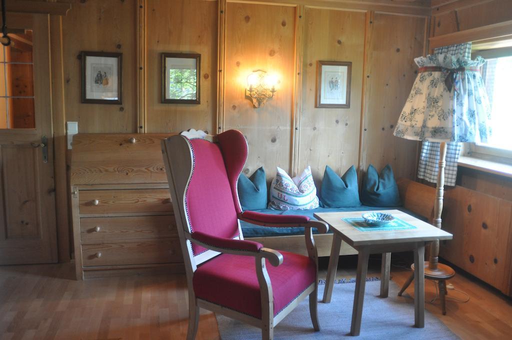 Romantikhotel Almtalhof Grünau im Almtal Δωμάτιο φωτογραφία