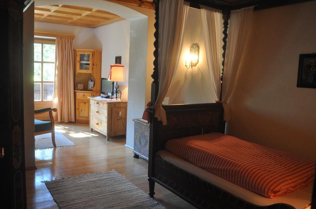 Romantikhotel Almtalhof Grünau im Almtal Δωμάτιο φωτογραφία